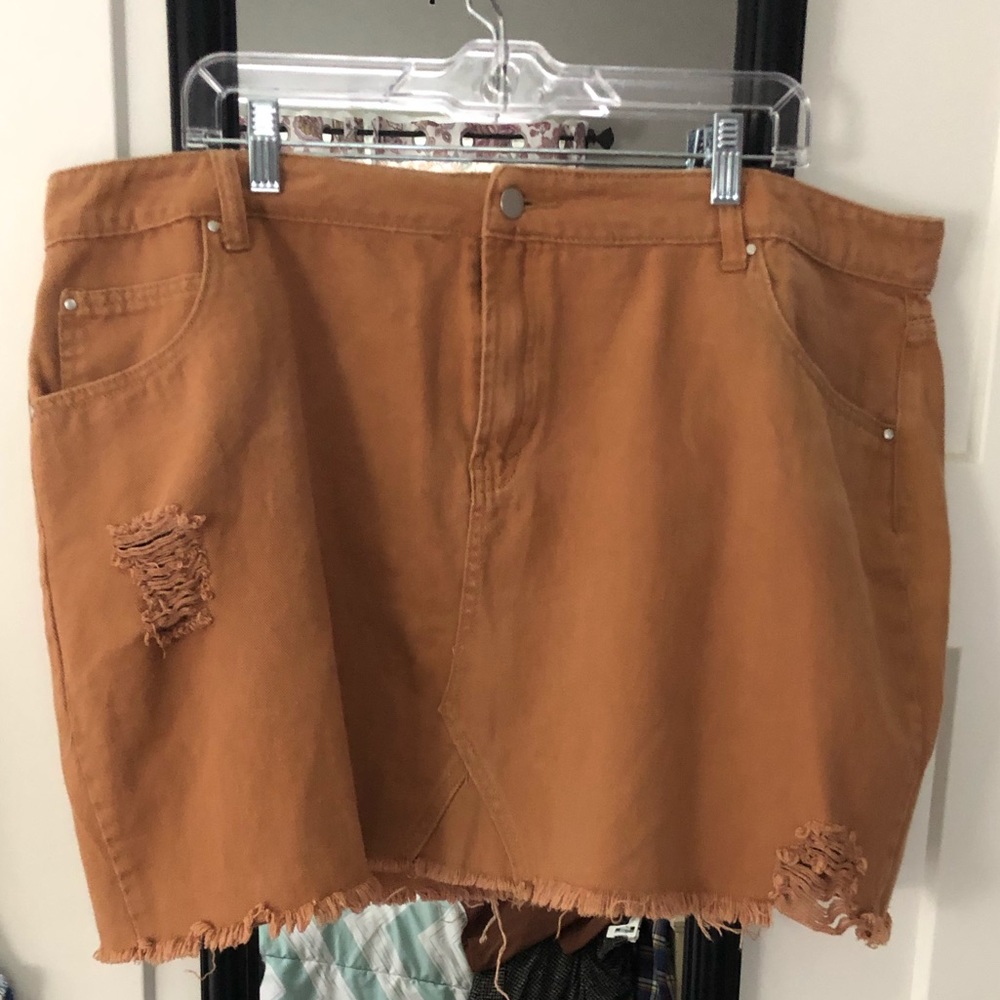 Tan raw edge denim skirt size 20 BOOHOO